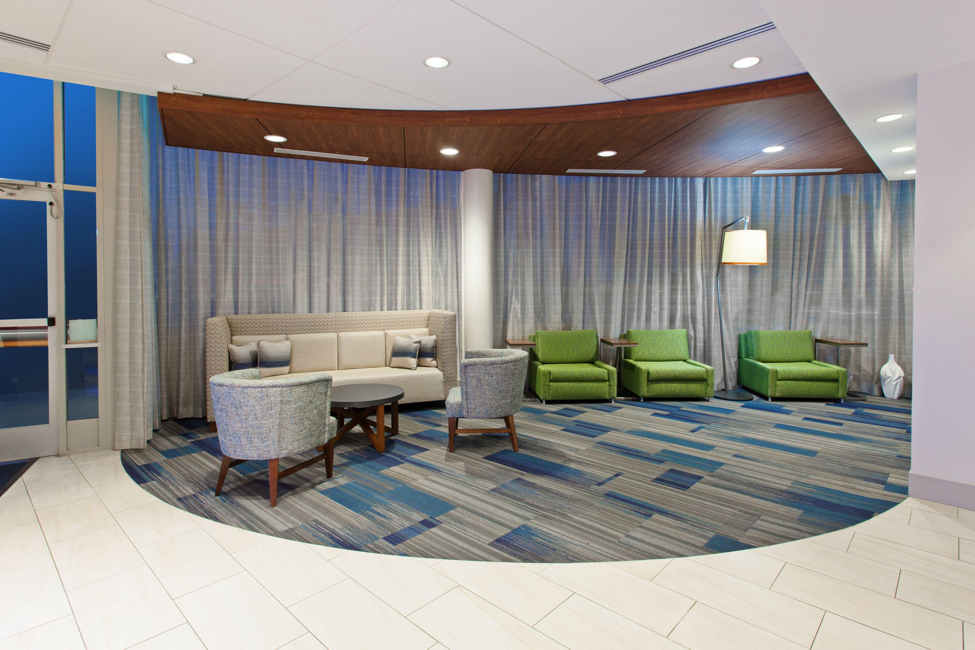 Holiday Inn Express West Los Angeles By Ihg — Photos 1